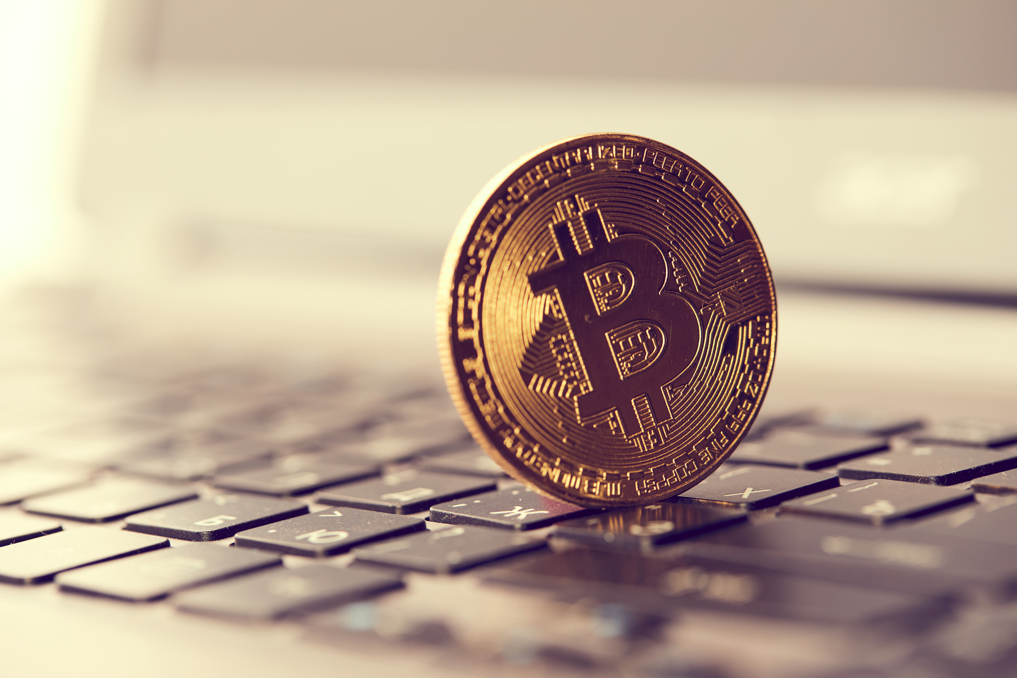 Bitcoin Code Hivatalos: Törje fel a kriptokereskedéshez vezető utat 2021-ben
